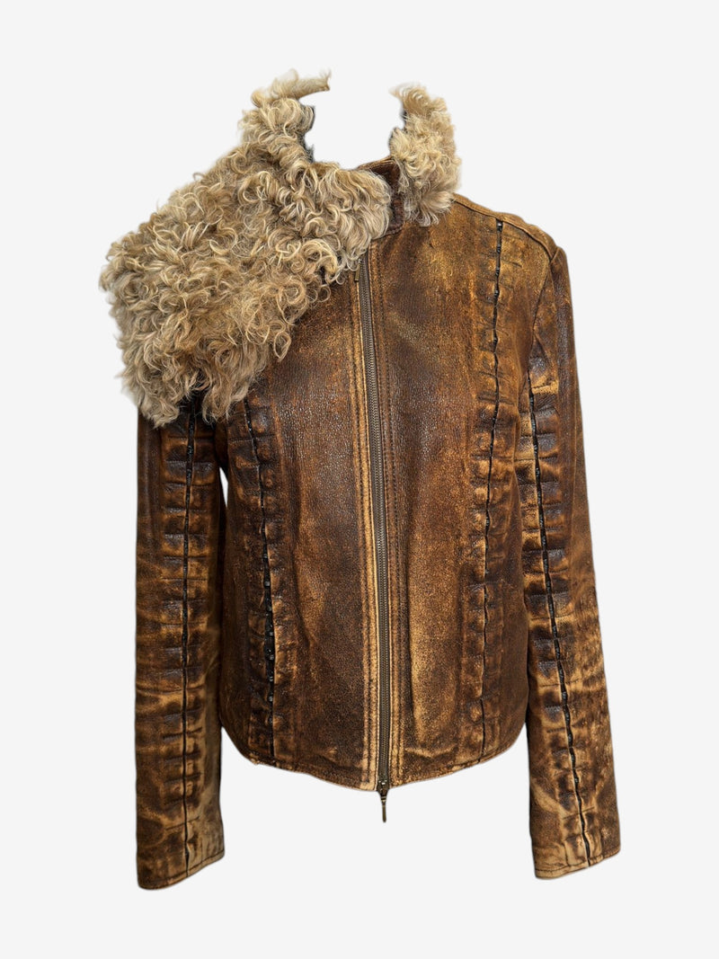 Brown leather jacket by Plein Sud with detachable blonde shearling collar, front view