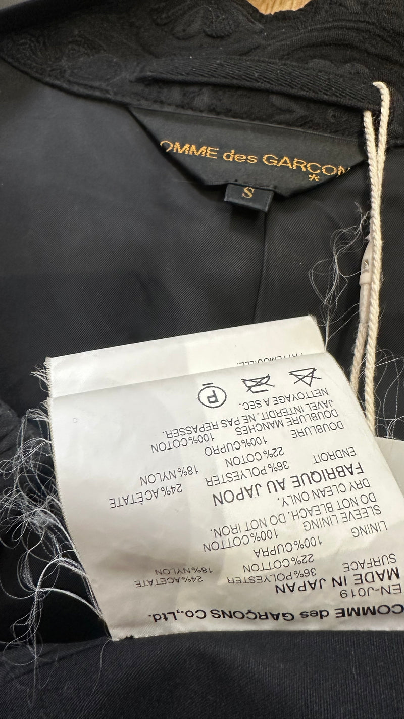 Comme Des Garçons F/W 2004 Black Embossed Floral Bow-Back Cropped Cape Jacket