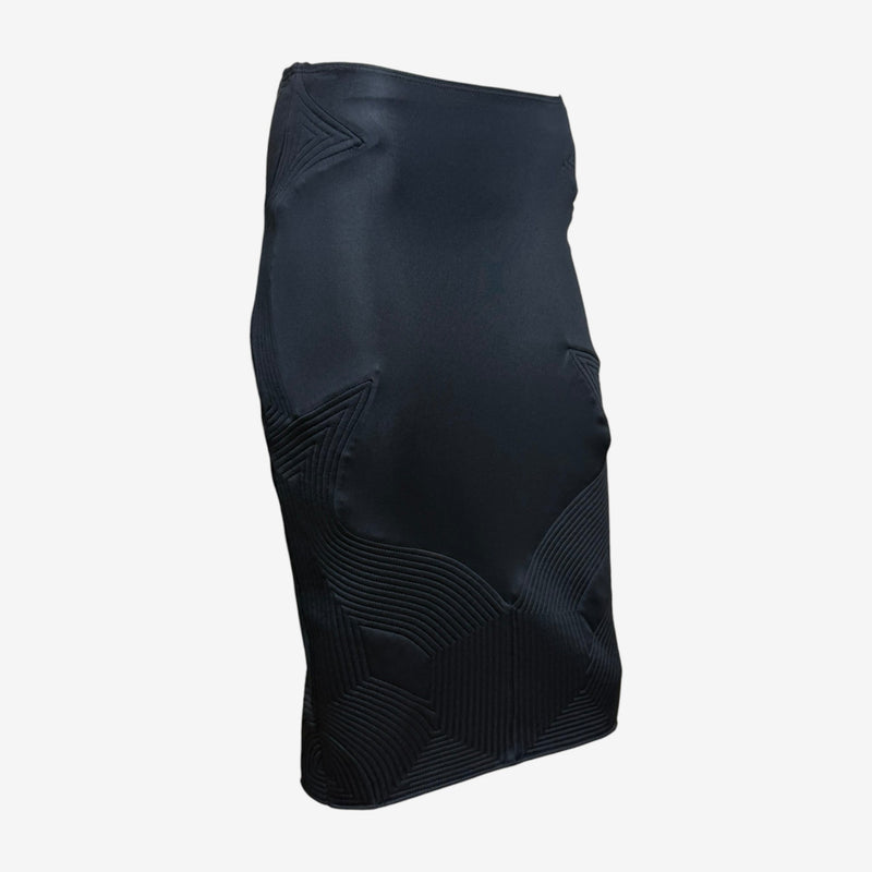 Black quilted pencil skirt by Yves Saint Laurent Tom Ford, side zip closure detail