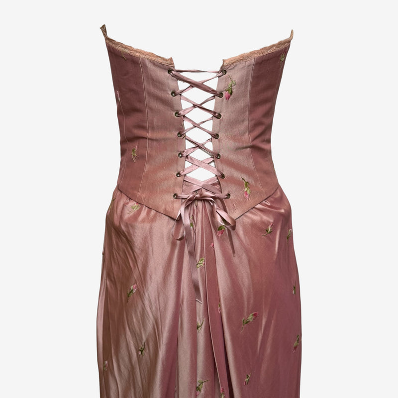 Side zip closure detail on high-waisted silk taffeta maxi skirt by Lolita Lempicka