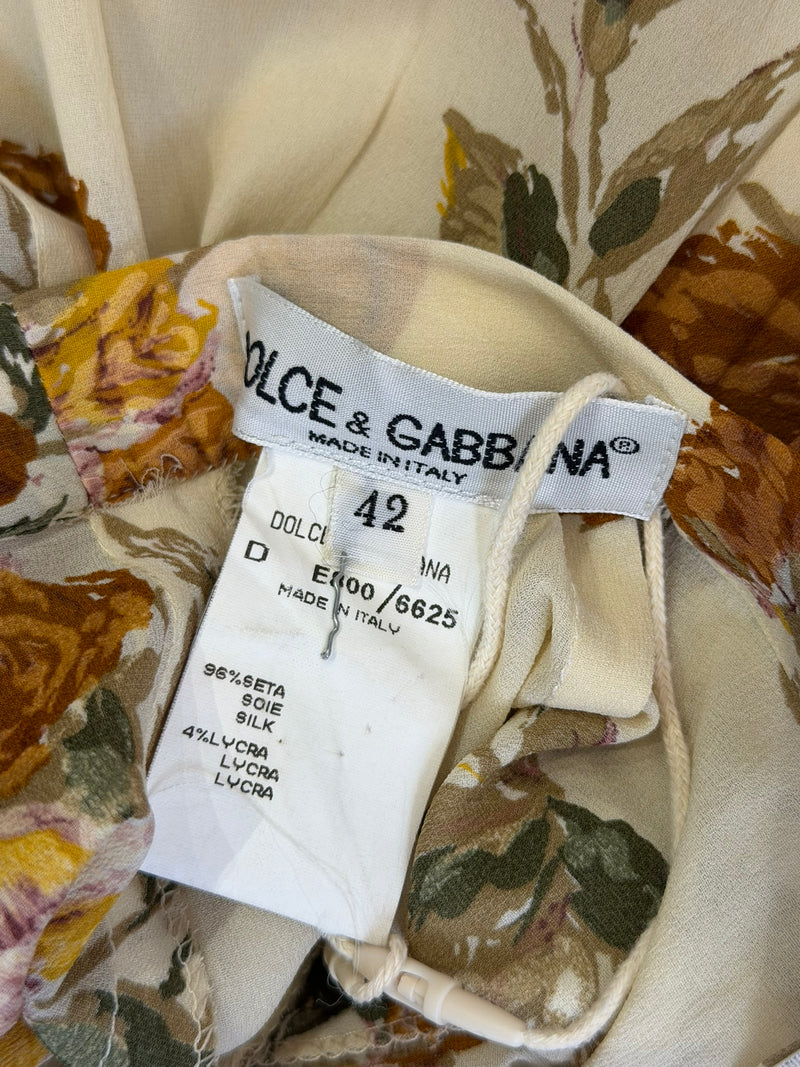 Cream silk skirt with rose floral print by Dolce & Gabbana, waistband and fit detail