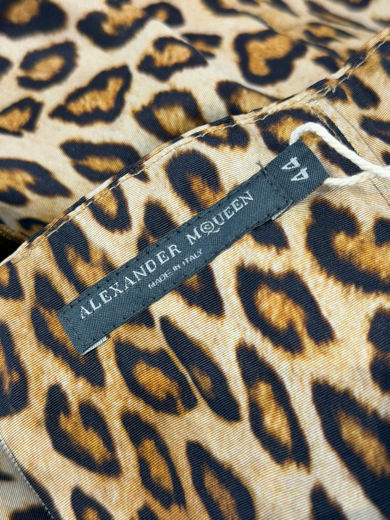 Leopard print Alexander McQueen skirt, side zip and hook closure detail