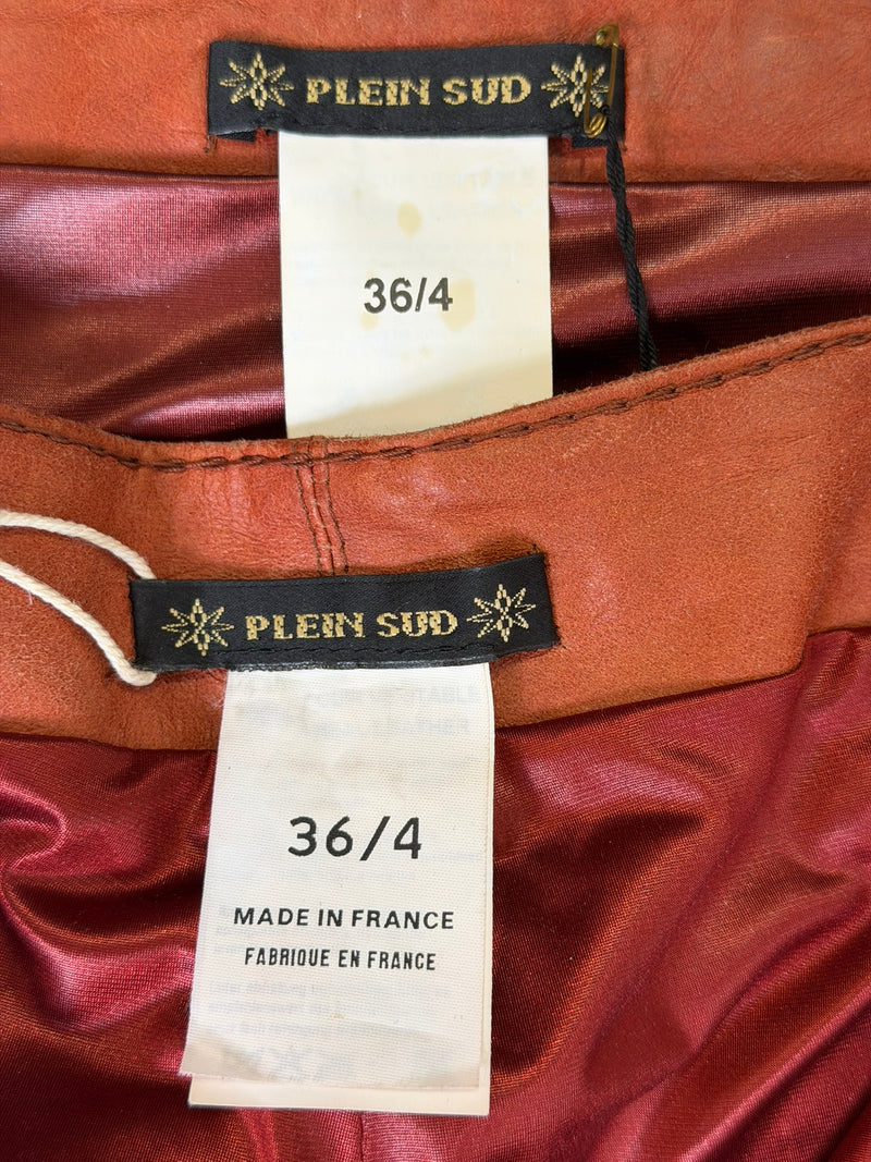 Burgundy viscose lining detail of Plein Sud leather ensemble, size 36FR