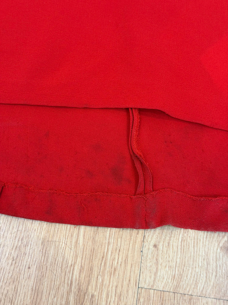 Red silk jersey gown by Valentino, invisible side zipper closure detail