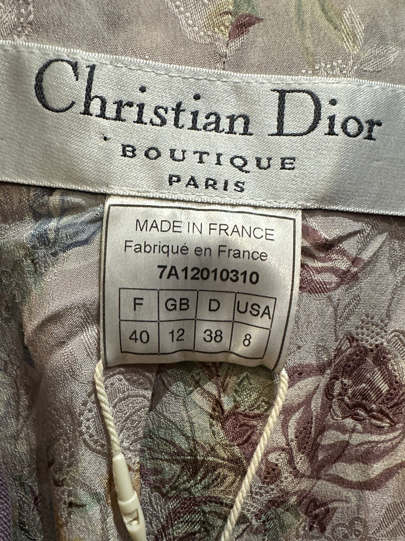 Dusty pink wool blazer by Christian Dior, full-length view on mannequin