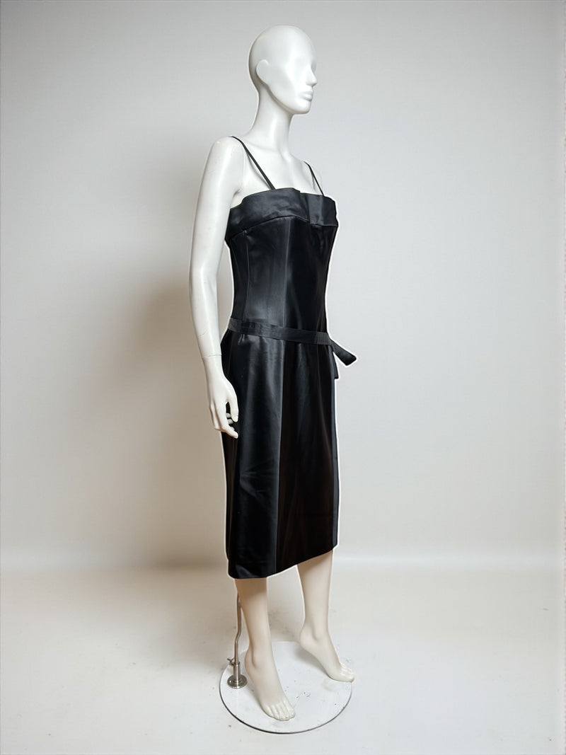 Black satin strapless midi dress by Gucci Tom Ford, hem detail