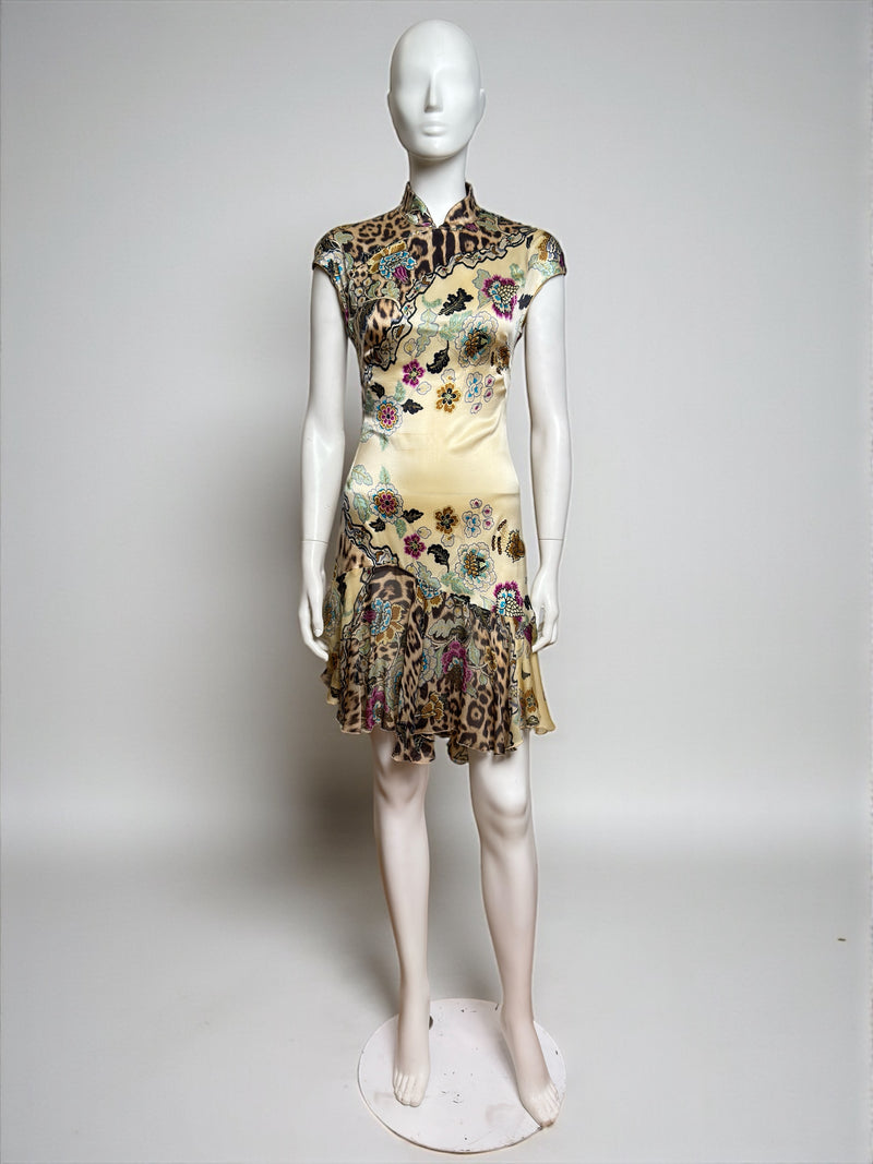 Yellow silk cheongsam mini dress by Roberto Cavalli, side profile with mandarin collar detail