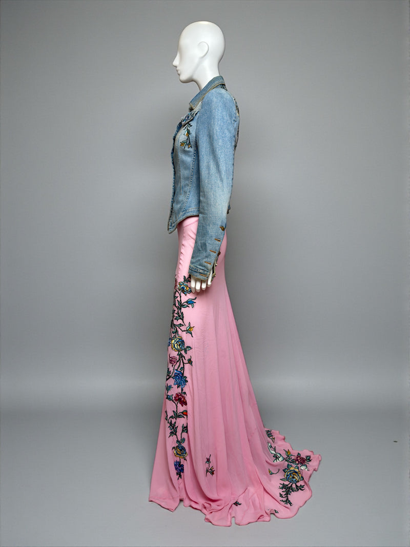 Flared hem detail of pink sheer mesh maxi skirt by Roberto Cavalli