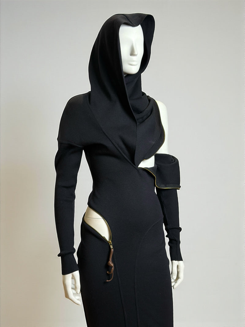 Black knit hooded zipper dress collar detail